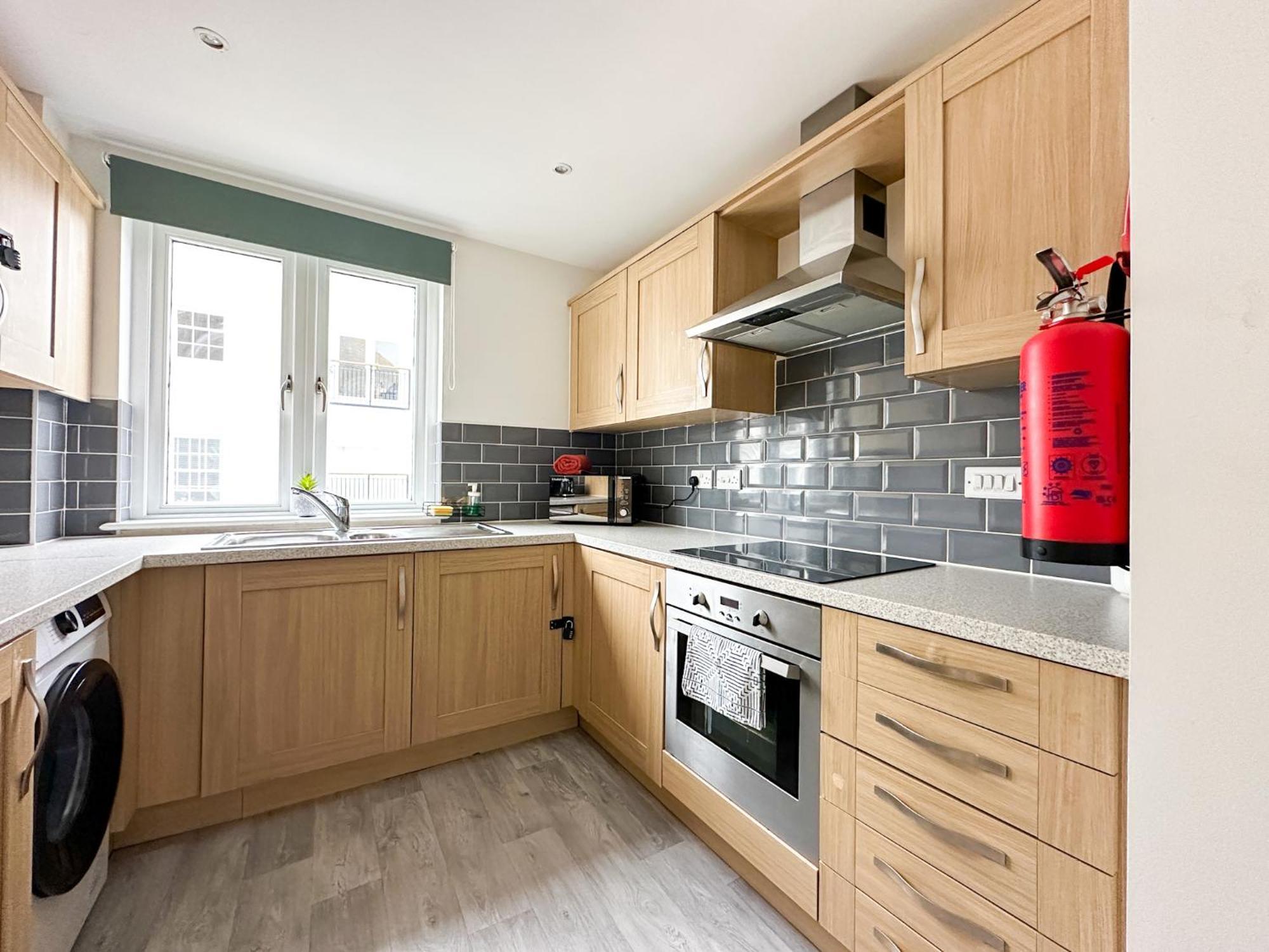 Luxury 2 Bedroom City Centre Apartment - Secure Parking - Amazing Location! Canterbury Bagian luar foto