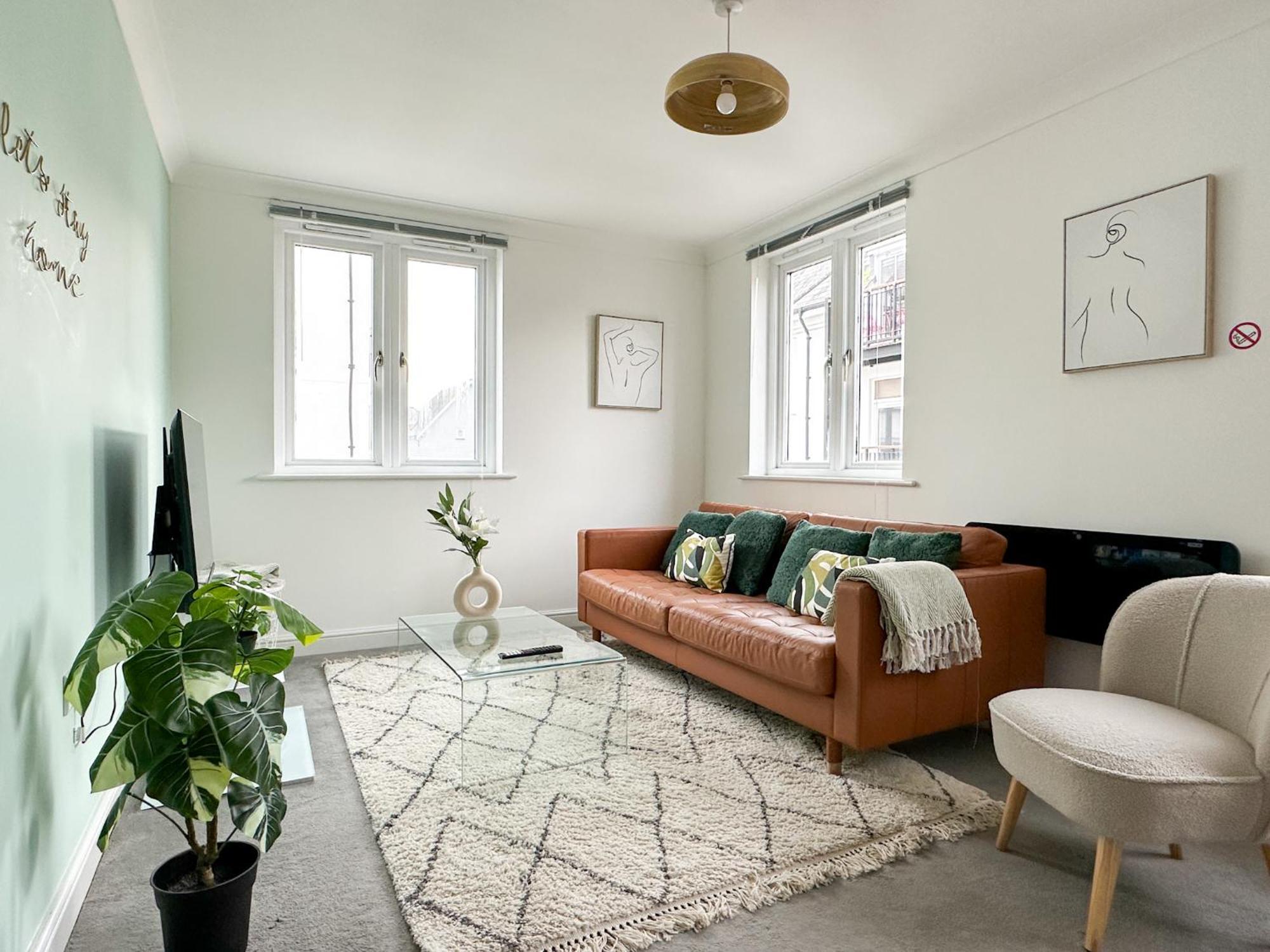 Luxury 2 Bedroom City Centre Apartment - Secure Parking - Amazing Location! Canterbury Bagian luar foto